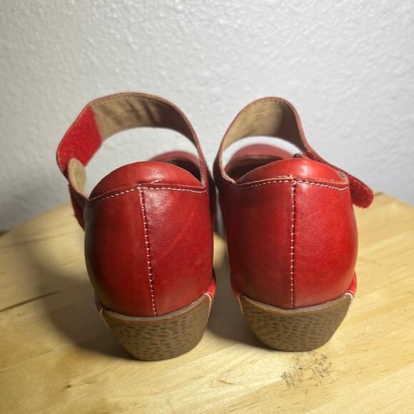 Spring Step womens L'artiste Red Glossy Leather Mary Jane size 40/  9- 9.5 - Picture 4 of 9